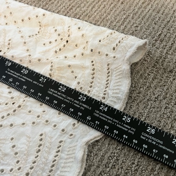 GAP white & cream eyelet bohemian women’s top SZ L - Picture 5 of 6